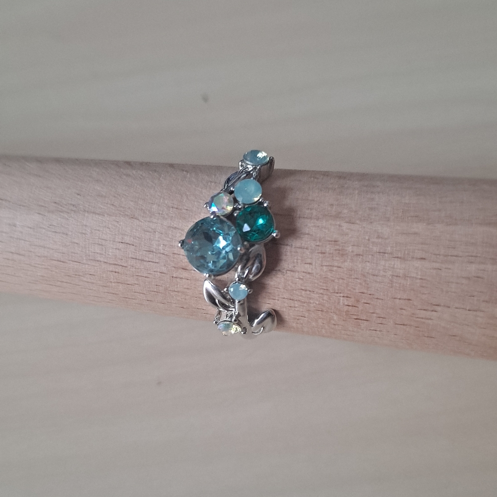 Elegant Silver and Blue Gemstone Ring